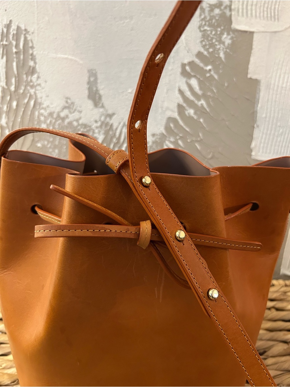 Mansur Gavriel Women’s Leather Bucket Bag in Cognac Brown - Picture 4 of 13